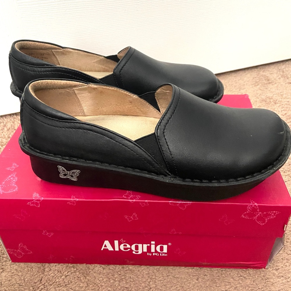 Algeria Debra Stlyle Shoes